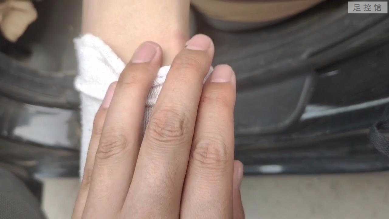 文文脚底写字[00_03_59][20221124-101723].jpg