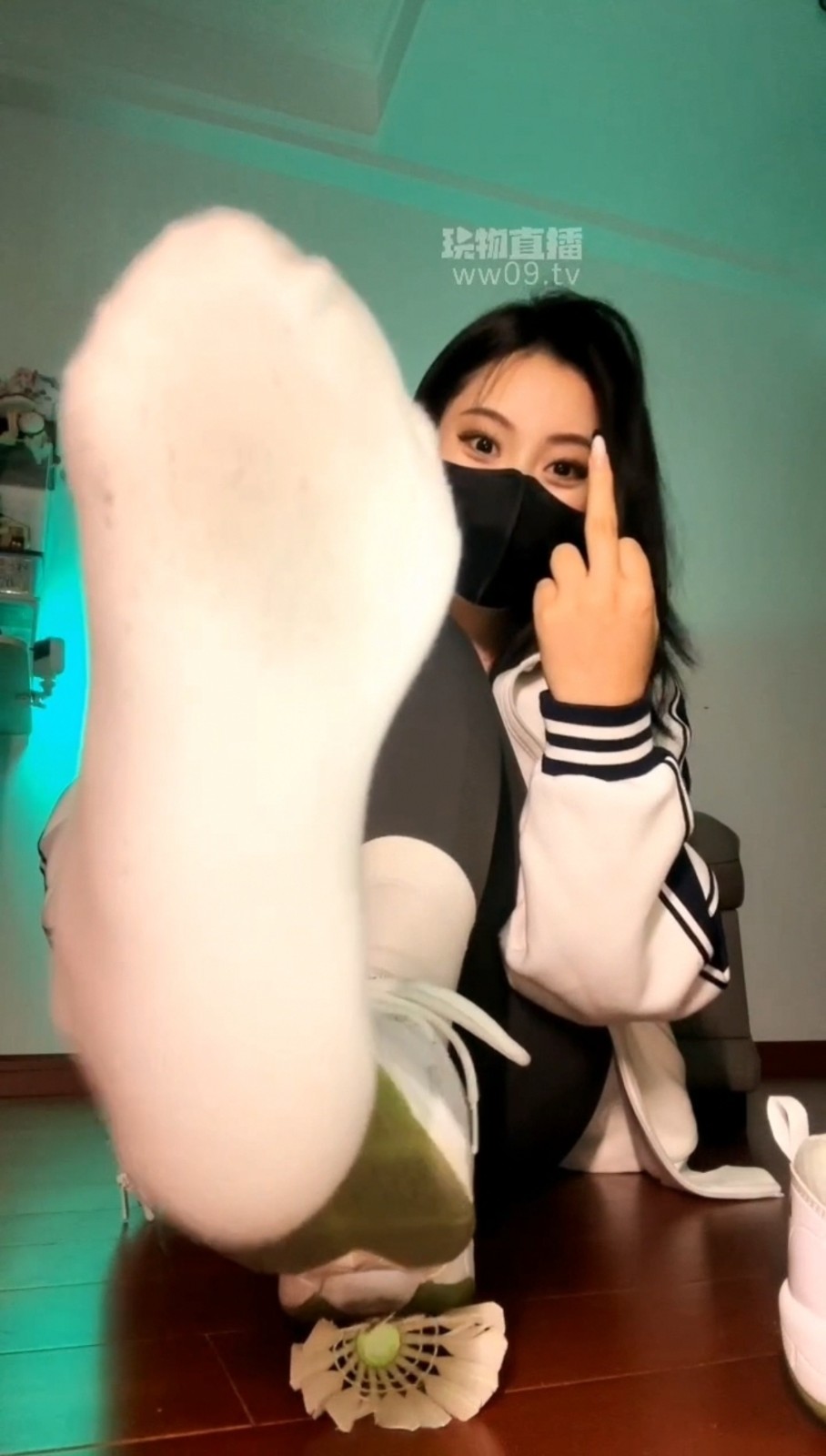 Screenshot_20251205_141635_com.huawei.himovie_edit_1523616387743550.jpg